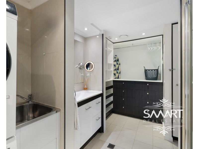 27/1-8 Paradise Island, Surfers Paradise QLD 4217