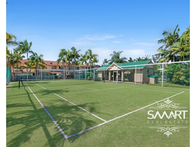 60/21 Usher Avenue, Labrador QLD 4215