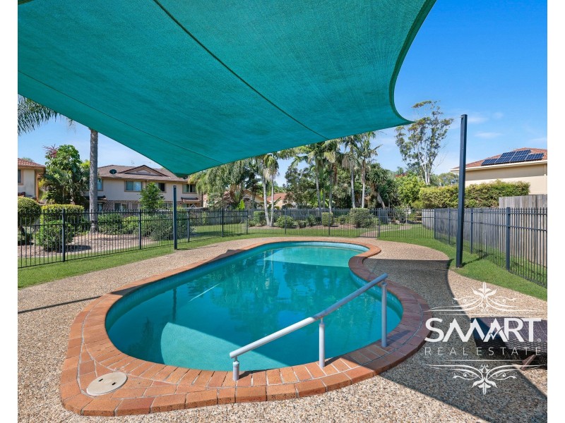60/21 Usher Avenue, Labrador QLD 4215