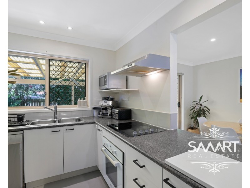60/21 Usher Avenue, Labrador QLD 4215