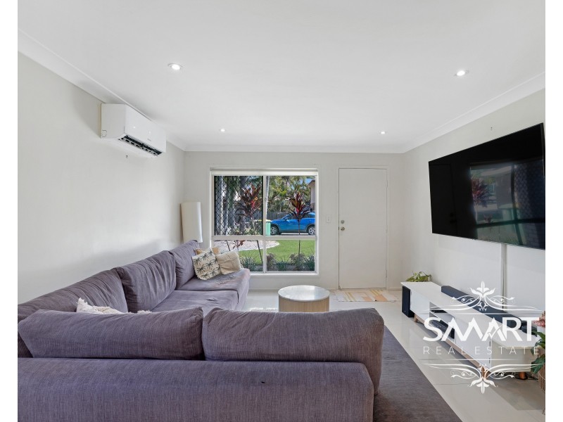 60/21 Usher Avenue, Labrador QLD 4215