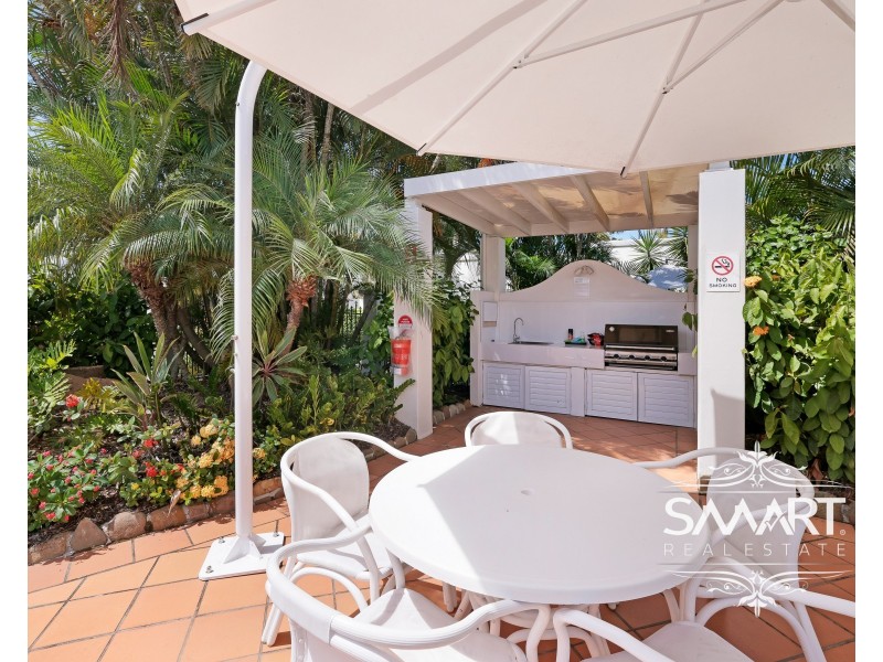 6/100 Cotlew Street East, Southport QLD 4215