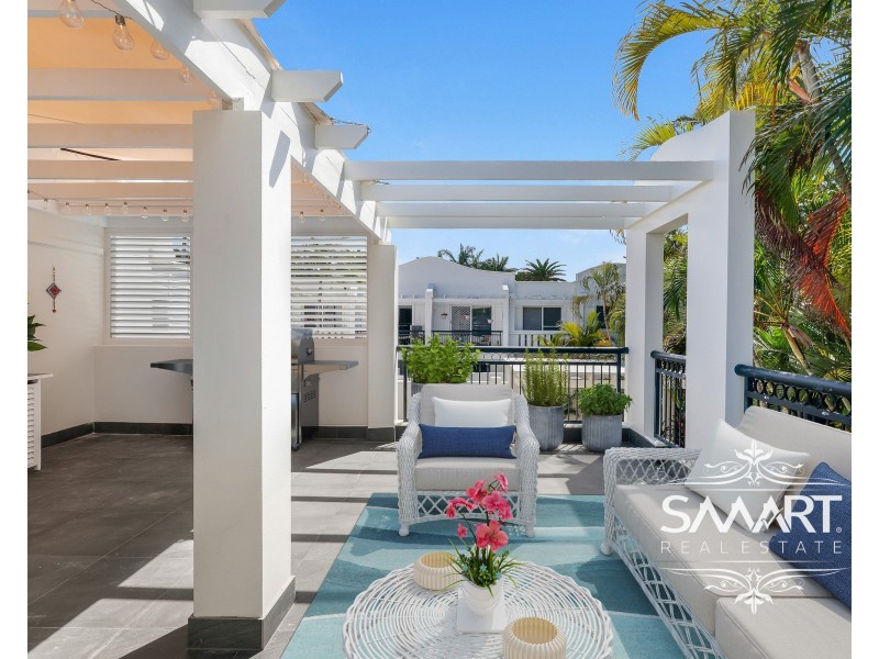 6/100 Cotlew Street East, Southport QLD 4215