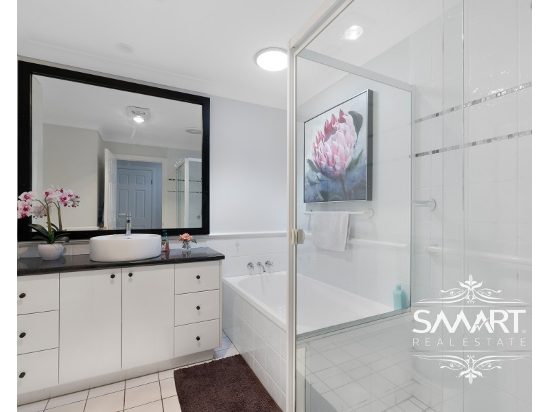 6/100 Cotlew Street East, Southport QLD 4215