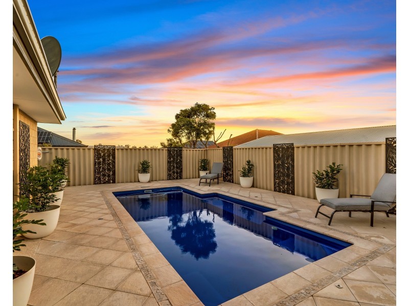 10 Melba Way, Dalyellup WA 6230