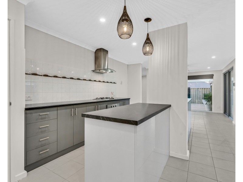 10 Melba Way, Dalyellup WA 6230