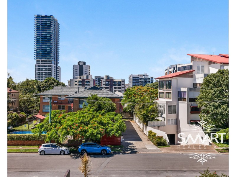 6/4 Rose Street, Southport QLD 4215