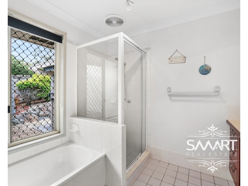 71 Lindfield Road, Helensvale QLD 4212