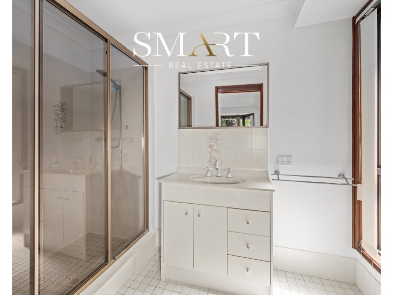 21 Gooding Drive, Coombabah QLD 4216