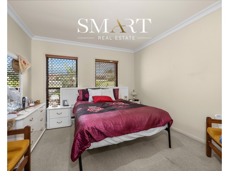 2 Adeliza Court, Arundel QLD 4214