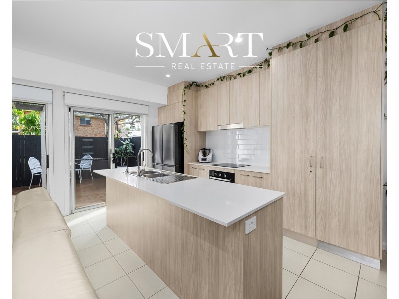 16/138 Central Street, Labrador QLD 4215