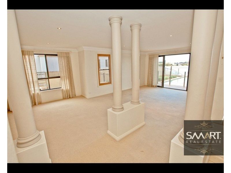 121 Edinburgh Road, Benowa Waters QLD 4217