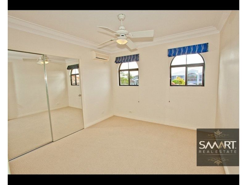 121 Edinburgh Road, Benowa Waters QLD 4217