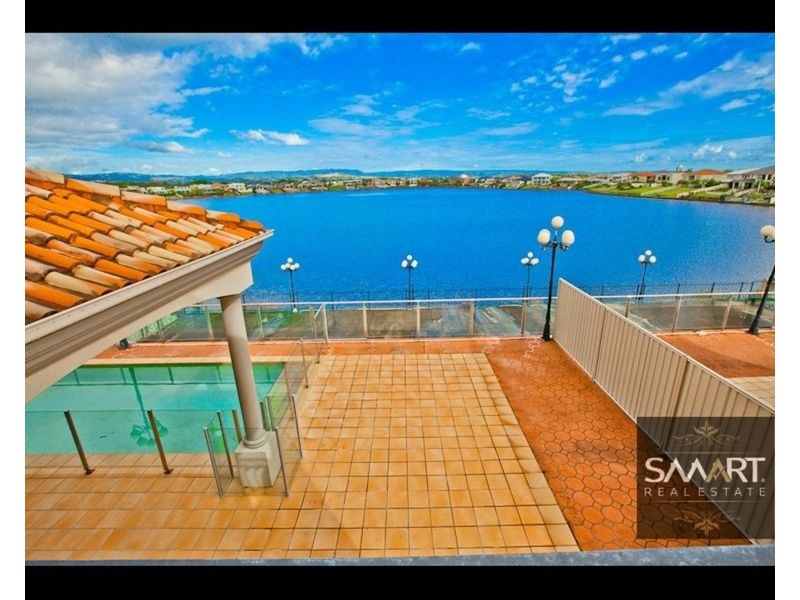 121 Edinburgh Road, Benowa Waters QLD 4217