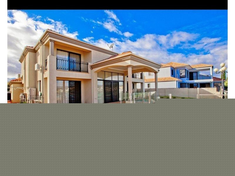 121 Edinburgh Road, Benowa Waters QLD 4217