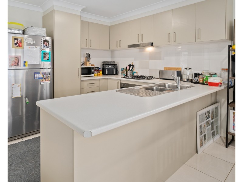 80 Parkview Parade, Ripley QLD 4306