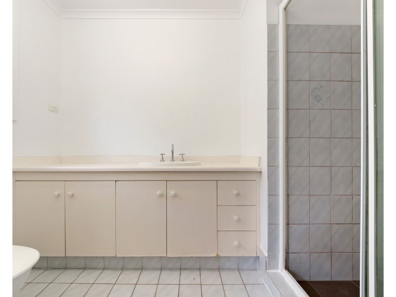 29 Sweetgum Street, Ashmore QLD 4214