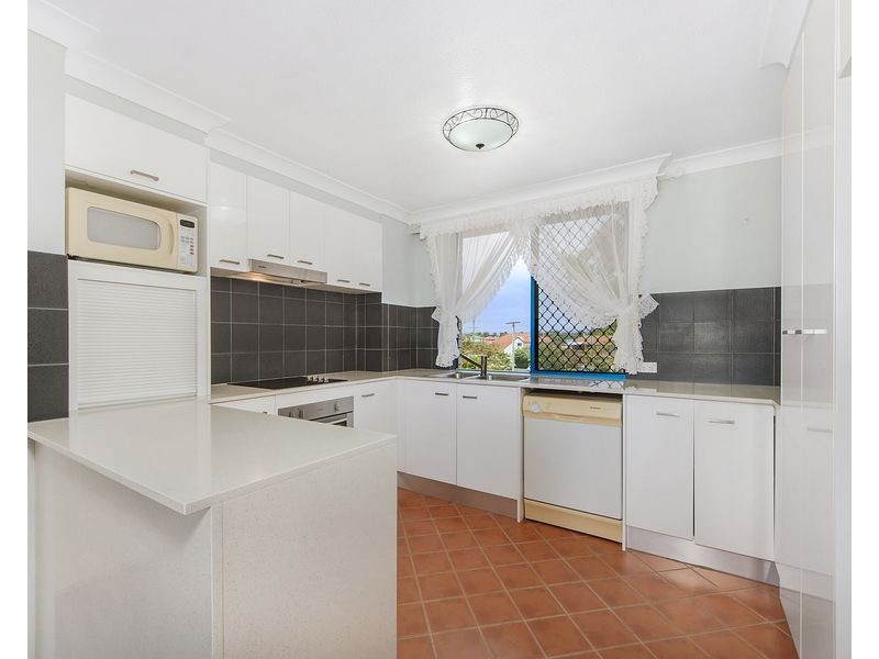 9/249 Bayview Street, Hollywell QLD 4216