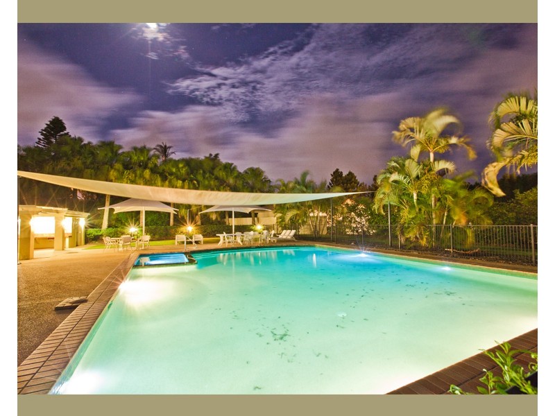 8488 Magnolia Drive East, Hope Island QLD 4212