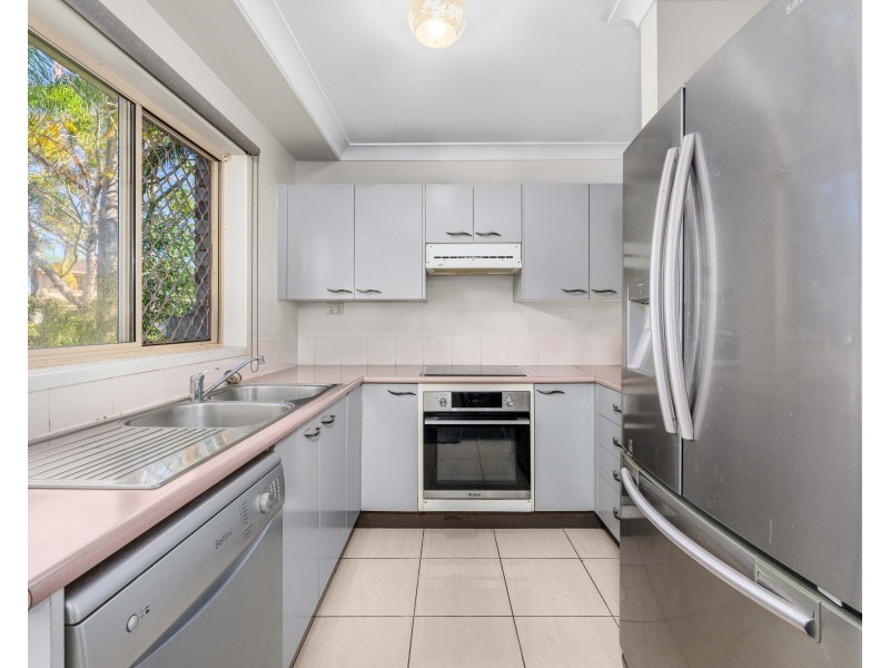 29/21 Usher Avenue, Labrador QLD 4215