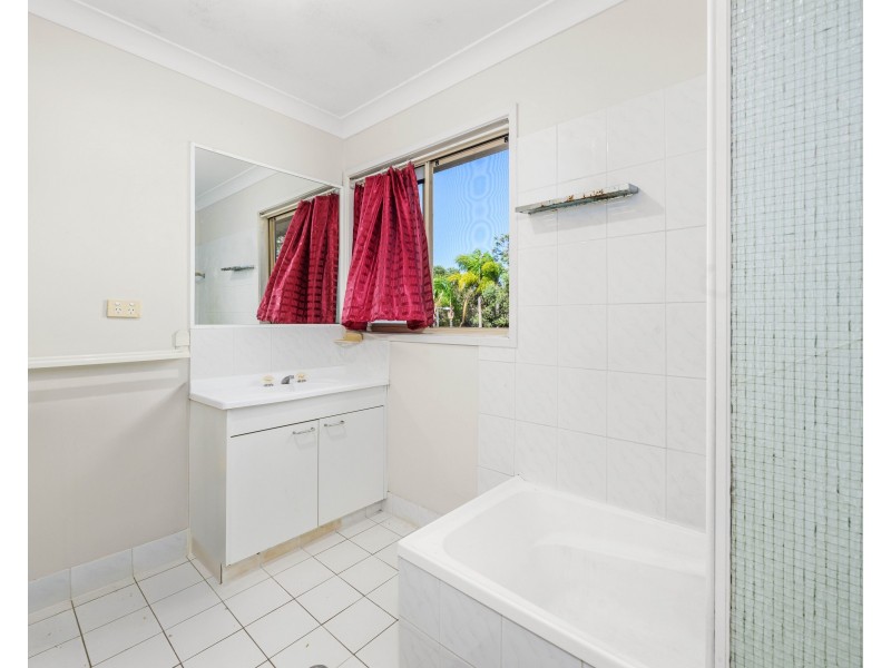 29/21 Usher Avenue, Labrador QLD 4215