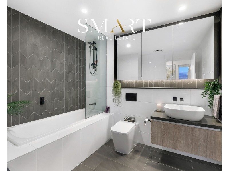 1402/28 Dalpura Street, Chevron Island QLD 4217