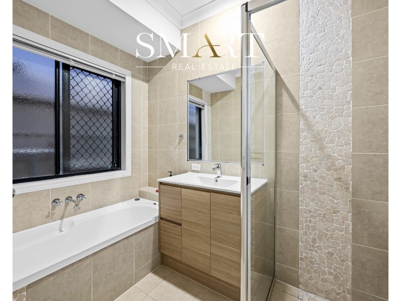 3 Casuarina Drive, Molendinar QLD 4214