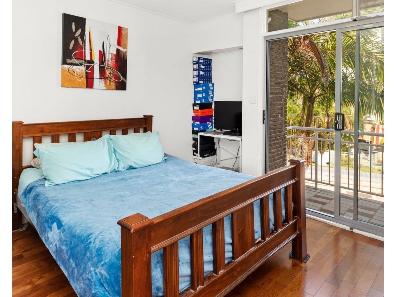 11/120 Esplanade, Surfers Paradise QLD 4217