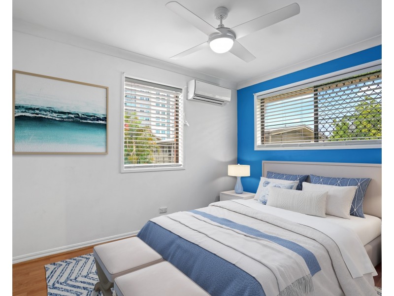4/148 Frank Street, Labrador QLD 4215