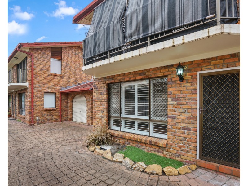 4/148 Frank Street, Labrador QLD 4215