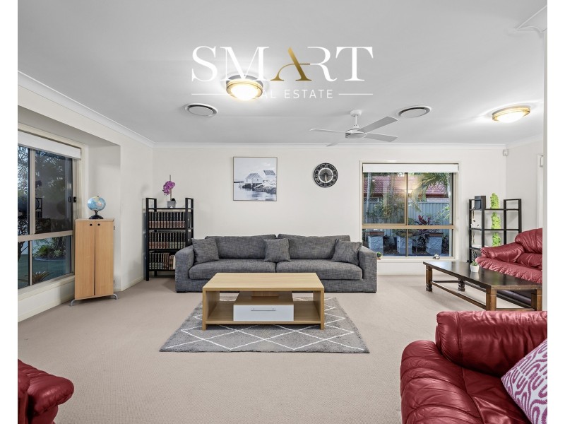 40 Desert Falls Crescent, Parkwood QLD 4214