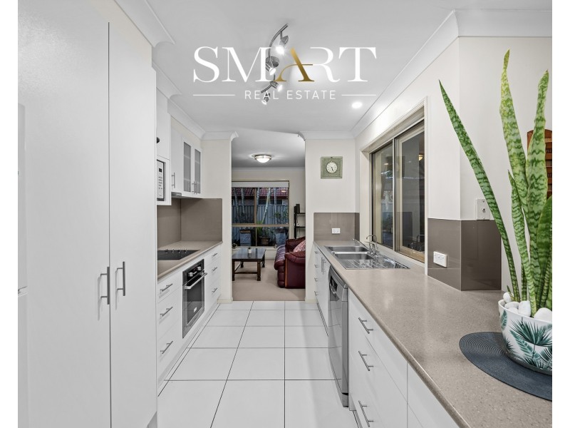 40 Desert Falls Crescent, Parkwood QLD 4214