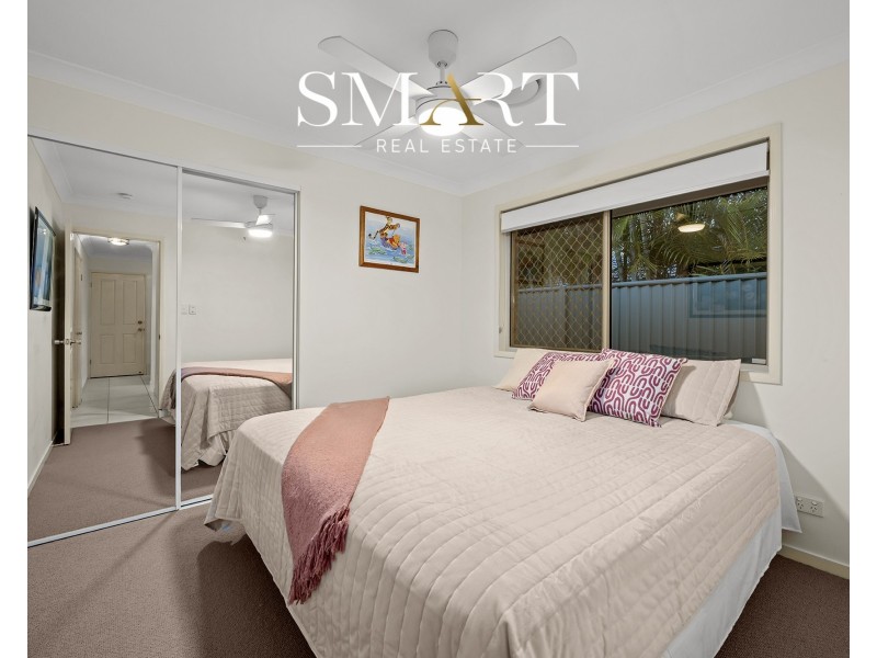 40 Desert Falls Crescent, Parkwood QLD 4214