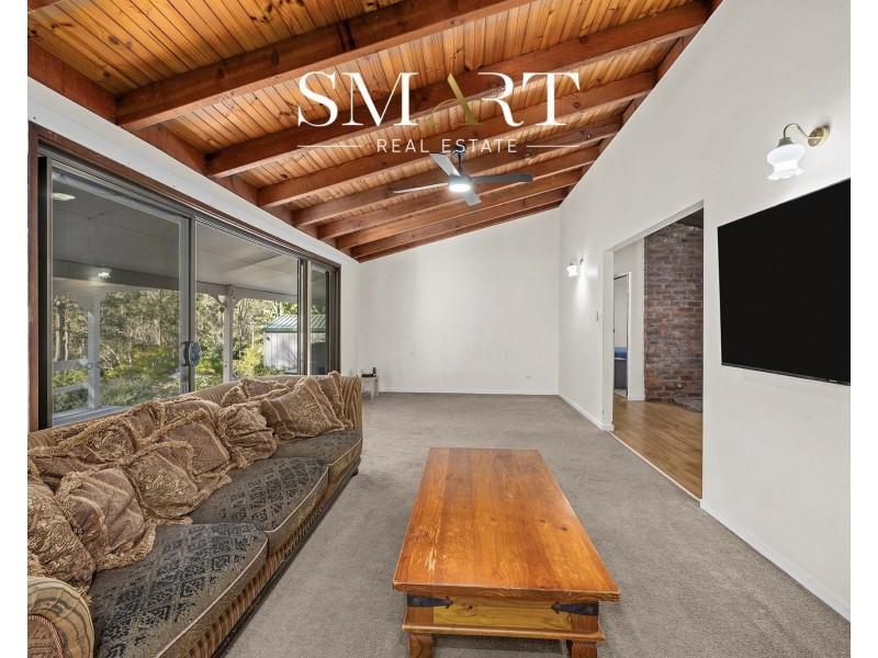 6 Harry Mills Drive, Worongary QLD 4213