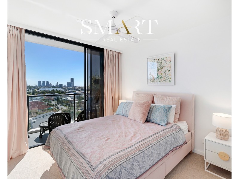 903/28 Dalpura Street, Chevron Island QLD 4217