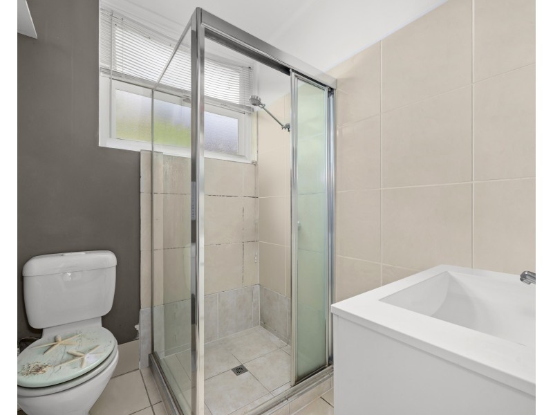 4/30 Leonard Avenue, Surfers Paradise QLD 4217