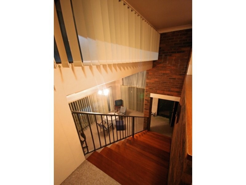 6/111 Salerno Street, Isle Of Capri QLD 4217
