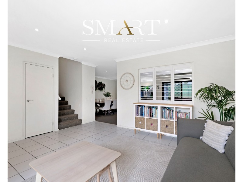 2/2 Catalina Way, Upper Coomera QLD 4209