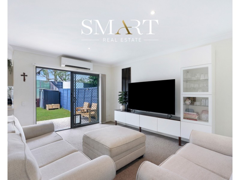 2/2 Catalina Way, Upper Coomera QLD 4209