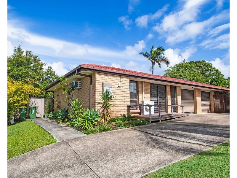 1/12 Callistemon Court, Arundel QLD 4214
