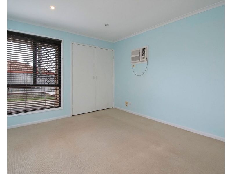 1/12 Callistemon Court, Arundel QLD 4214