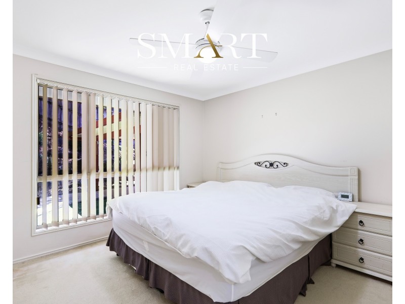 16 Paddington Drive, Carrara QLD 4211