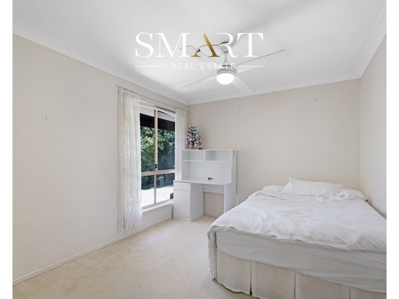 16 Paddington Drive, Carrara QLD 4211