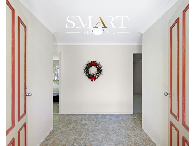 16 Paddington Drive, Carrara QLD 4211