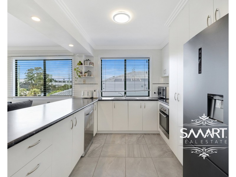 1 / 56  Hollywell Road, Biggera Waters QLD 4216