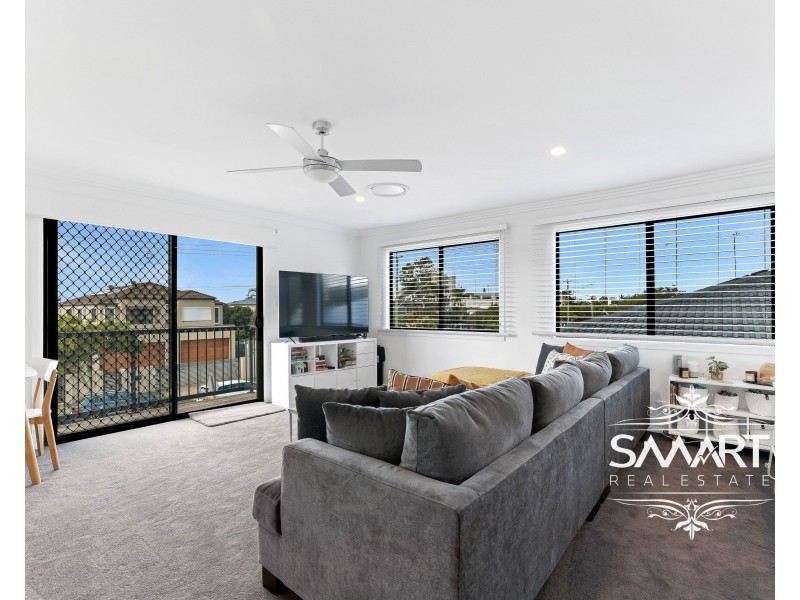1 / 56  Hollywell Road, Biggera Waters QLD 4216