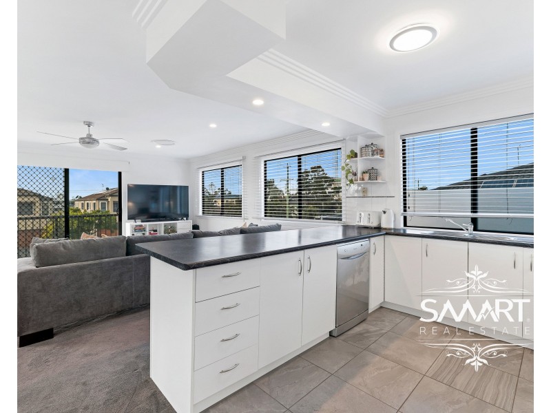 1 / 56  Hollywell Road, Biggera Waters QLD 4216