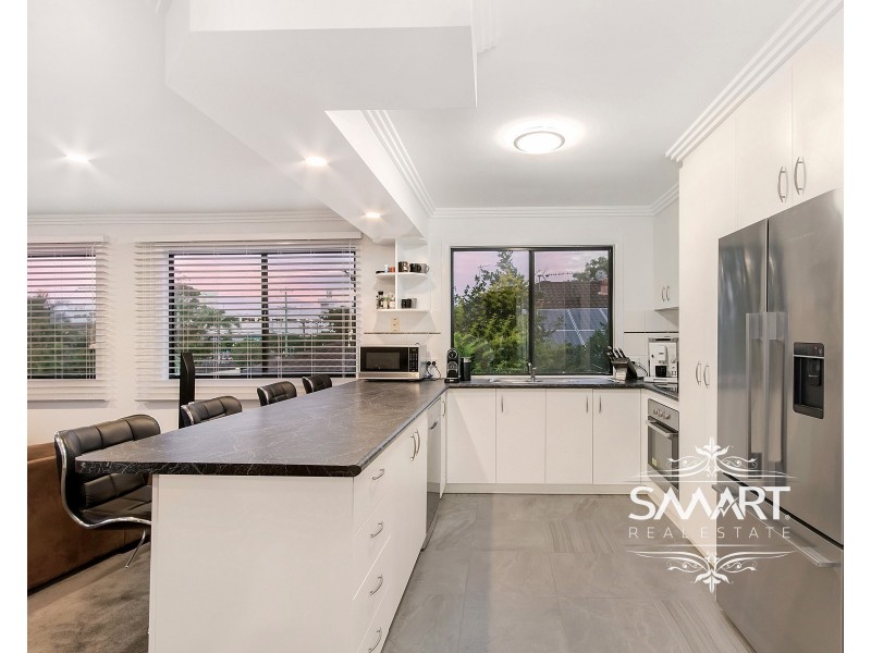 1 / 56  Hollywell Road, Biggera Waters QLD 4216