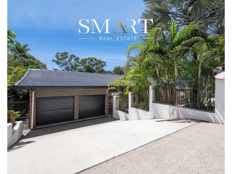 7 Tambourah Drive, Benowa QLD 4217