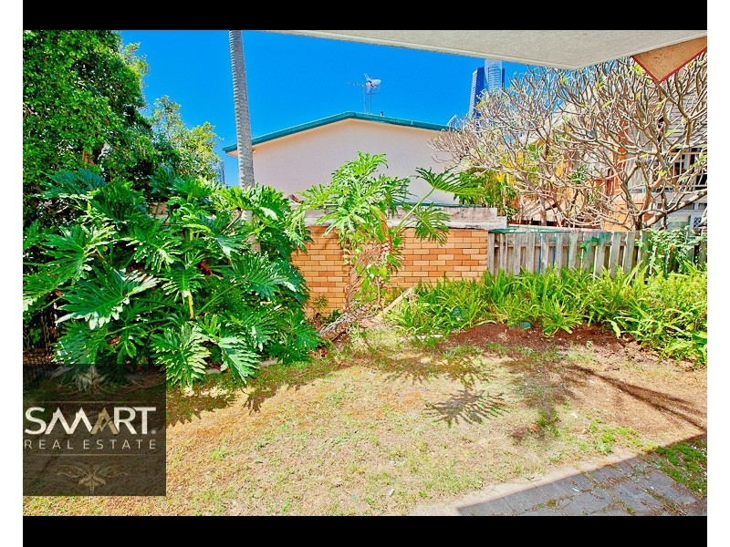 5/15 Weemala Street, Chevron Island QLD 4217